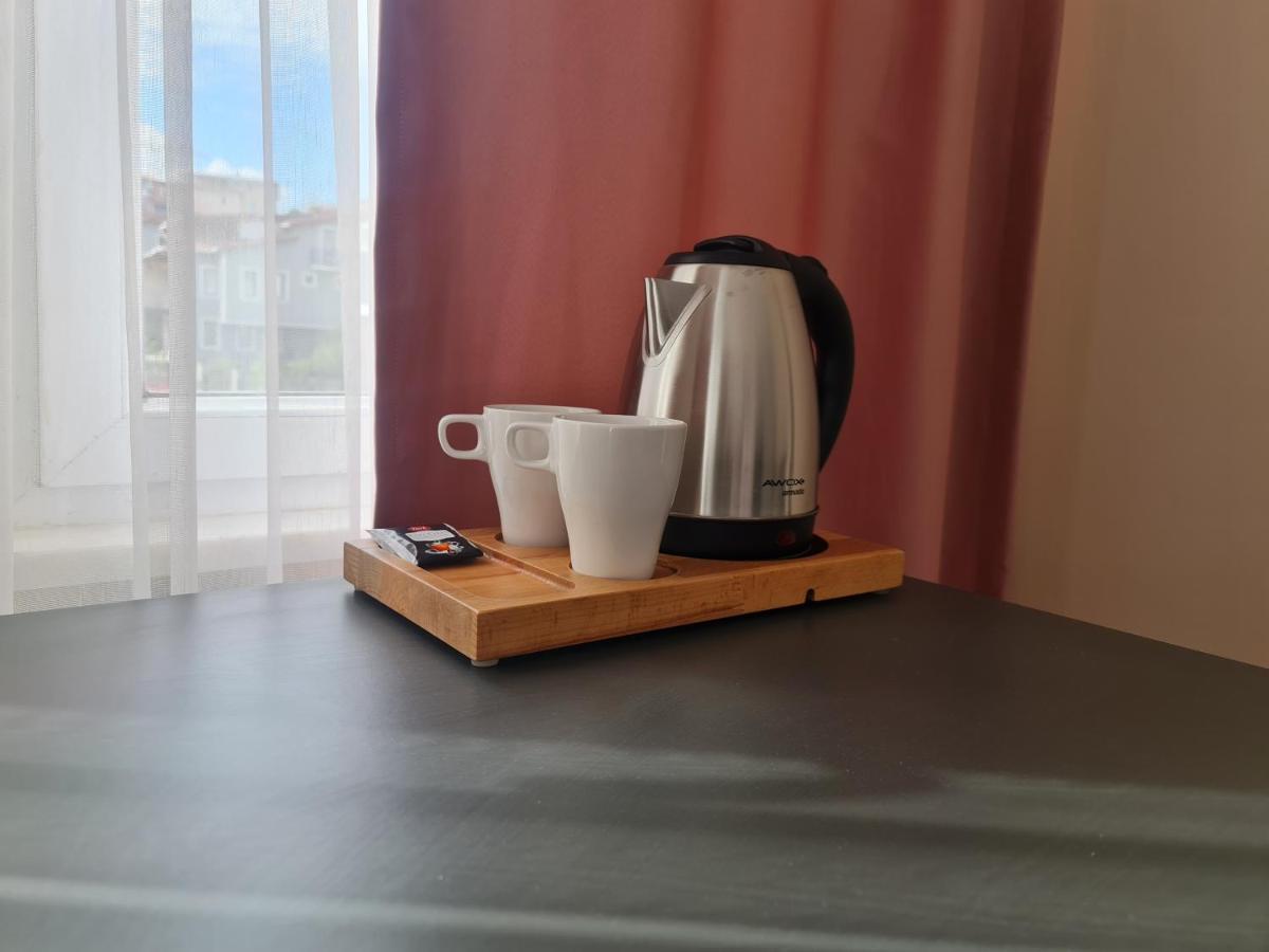 5 Mins To Airport Private Villa Room Istanbul Bagian luar foto